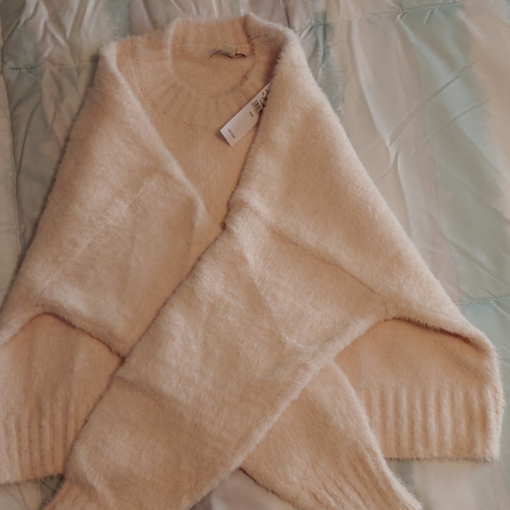 NWT White cropped sweater